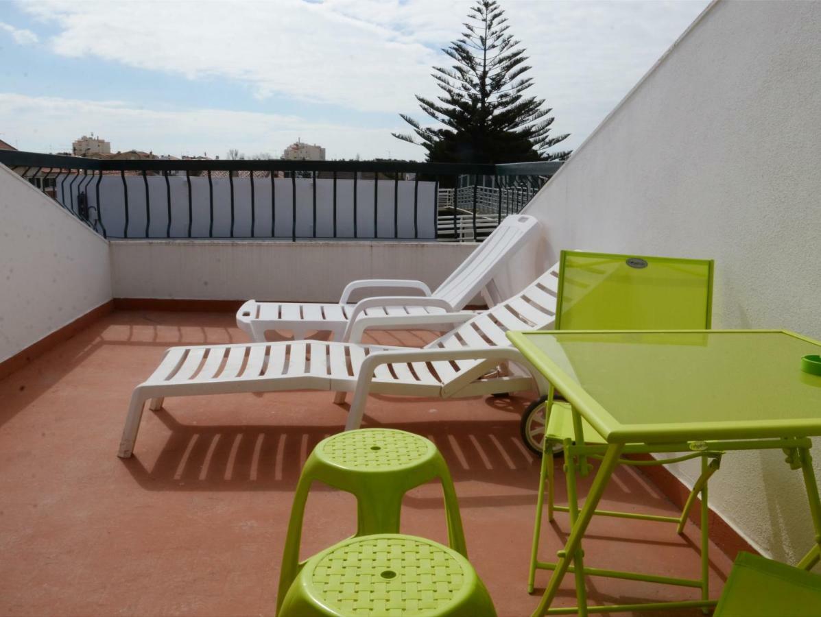 Help Yourself Hostels - Carcavelos Coast Kültér fotó